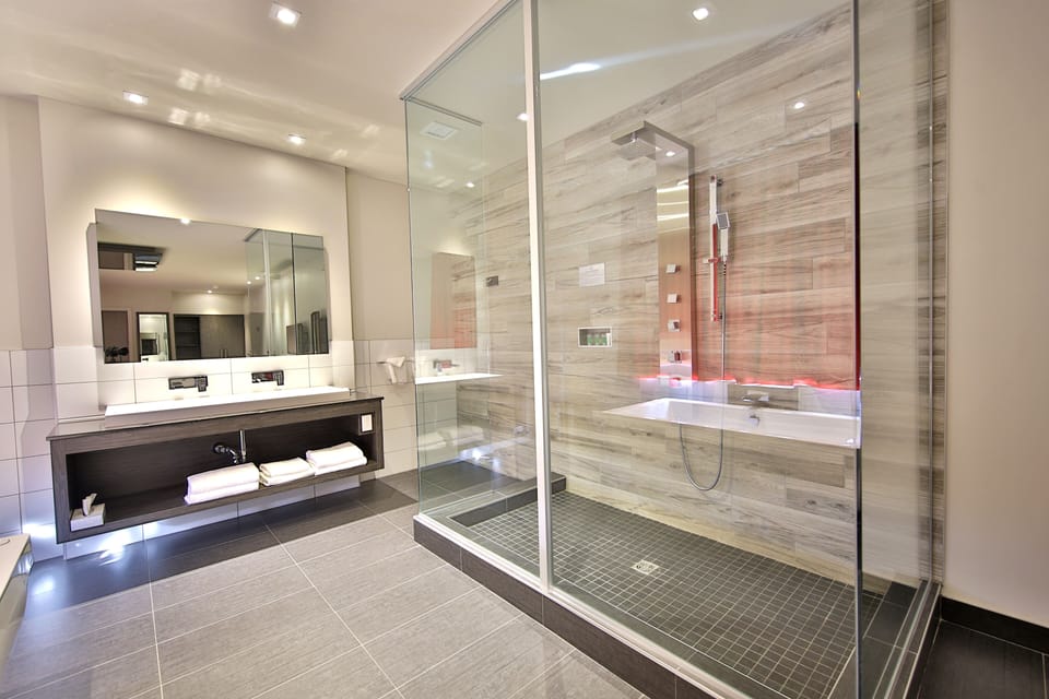 Bathroom shower