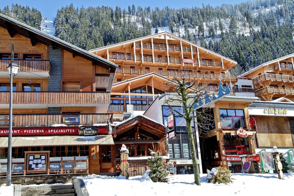 Holiday Home Exterior [winter]