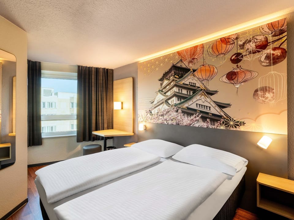 Double Room | Desk, blackout drapes, soundproofing, free WiFi