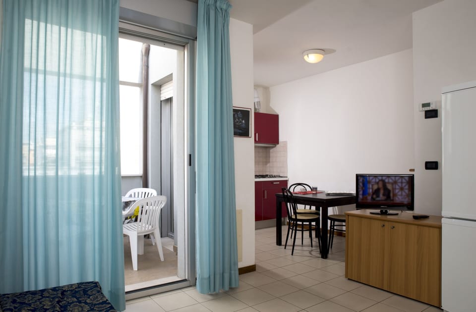 Superior Apartment, 1 Double Bed with Sofa bed | Hypo-allergenic bedding, in-room safe, iron/ironing board