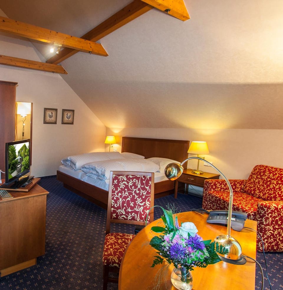Desk, free WiFi, bed sheets