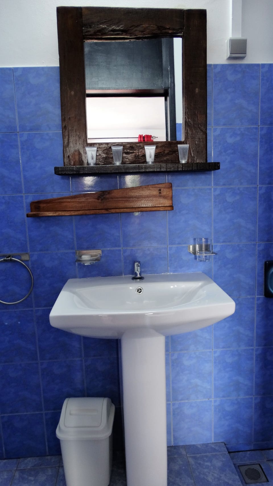 Standard Double Room | Bathroom sink