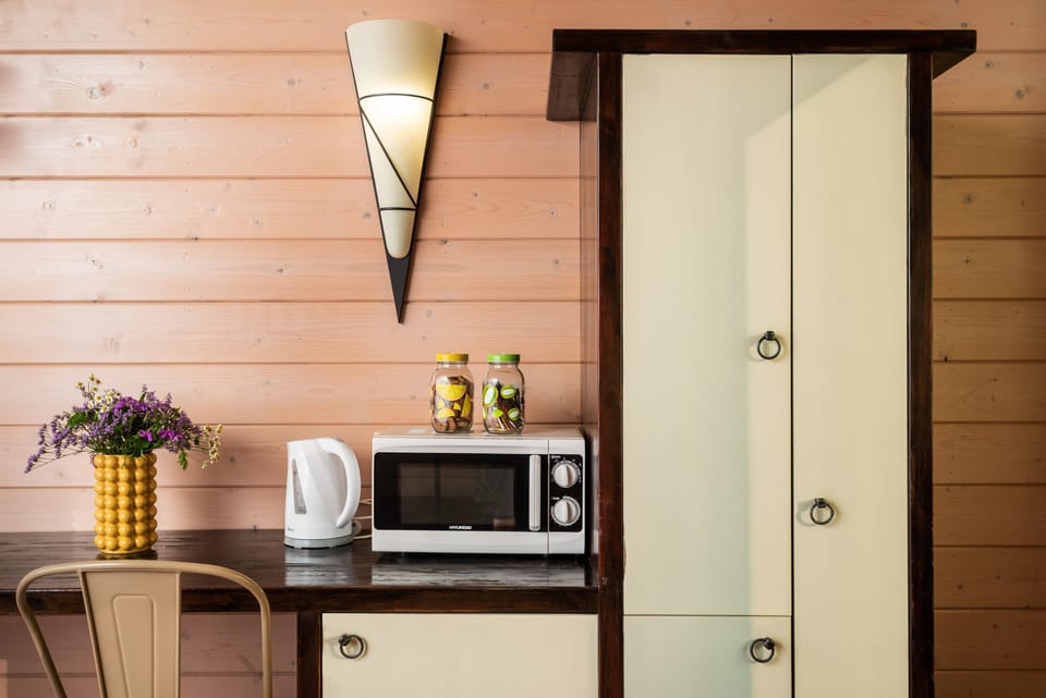 Economy Double Room - Second Floor | Coffee and/or coffee maker