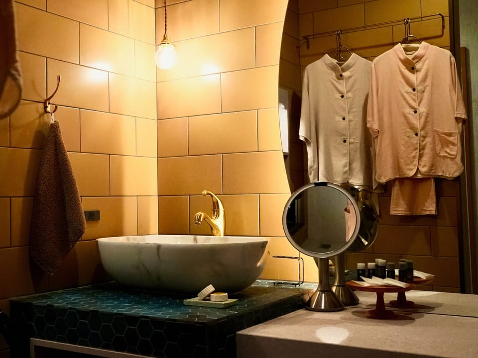 dadaroma (Caters to 15years old or older) | Bathroom | Separate tub and shower, spring water tub, free toiletries, hair dryer