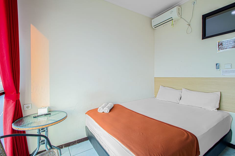 Standard Double Room | Soundproofing, free WiFi, bed sheets