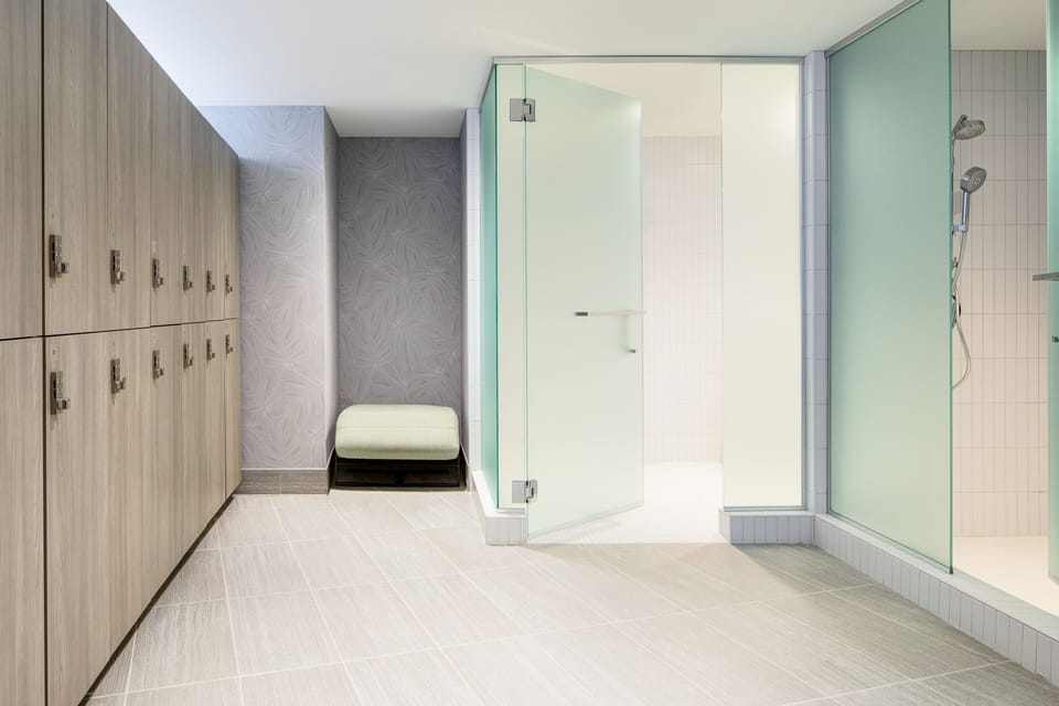 Couples treatment rooms, body treatments, aromatherapy