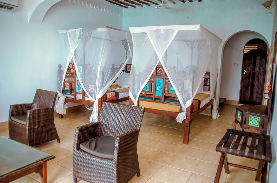 Suite, Sea View | In-room safe