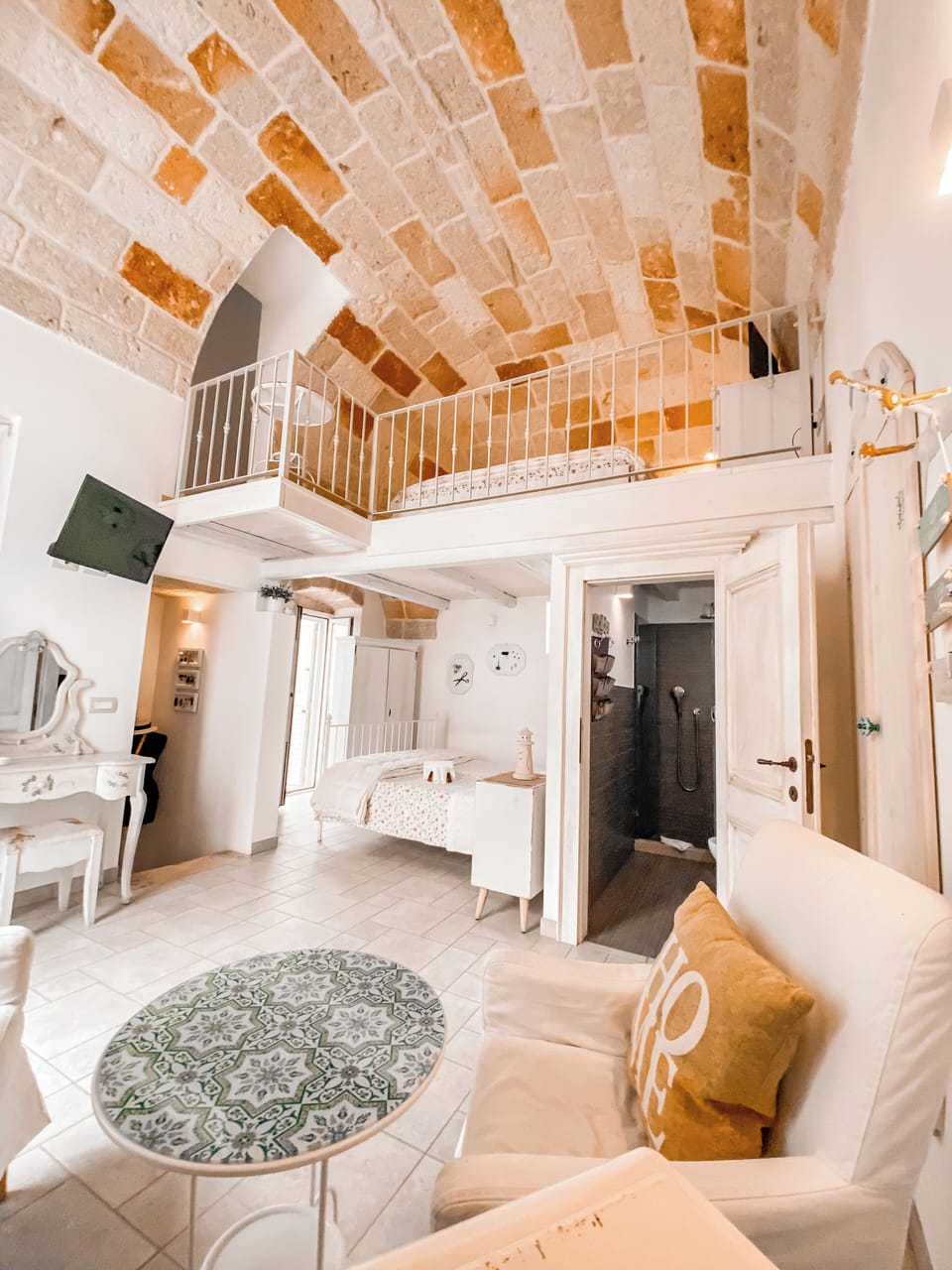 Suite, Terrace | Free minibar, in-room safe, individually decorated