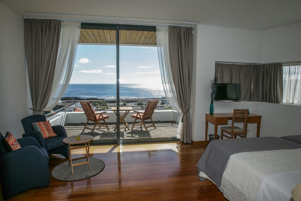 Deluxe Suite, 2 Bedrooms, Balcony, Mountain View | Premium bedding, desk, blackout drapes, soundproofing