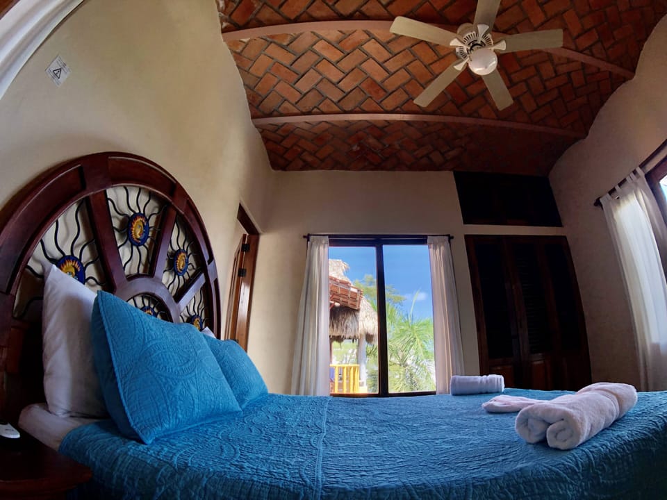Comfort Villa, 2 Bedrooms | WiFi (free), bed sheets
