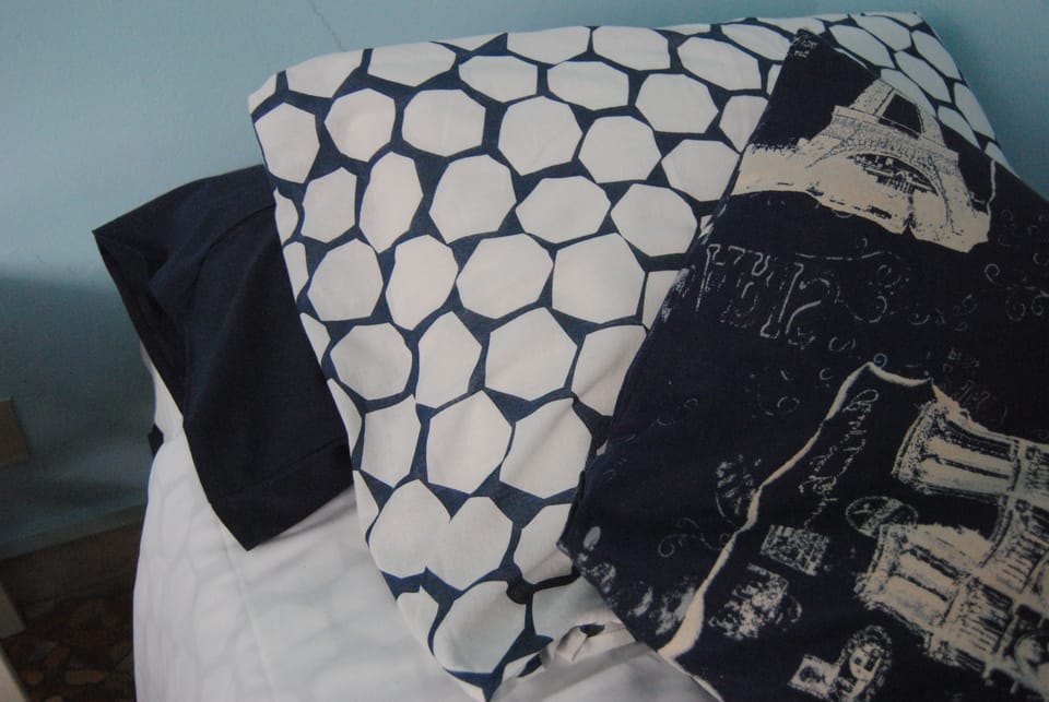 Triple Room, Private Bathroom (external) | Desk, cribs (free), WiFi (free), bed sheets