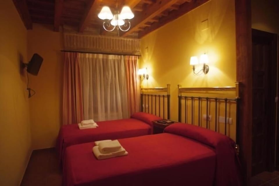 Premium bedding, free cribs/infant beds, rollaway beds, free WiFi