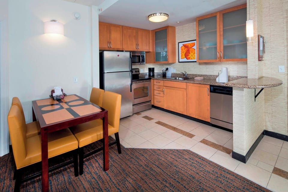 Premium bedding, down comforters, in-room safe, desk
