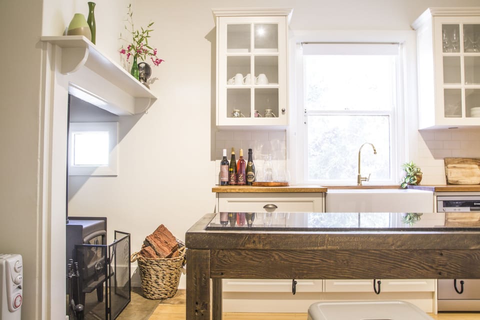 2-Bedroom Cottage | Private kitchen | Full-size fridge, microwave, oven, stovetop