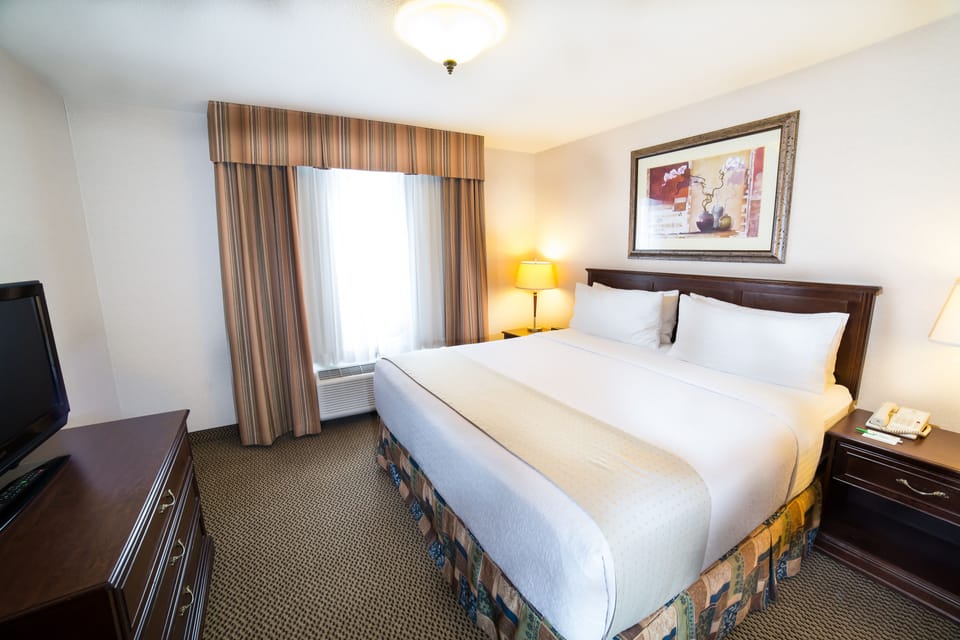 In-room safe, desk, laptop workspace, iron/ironing board