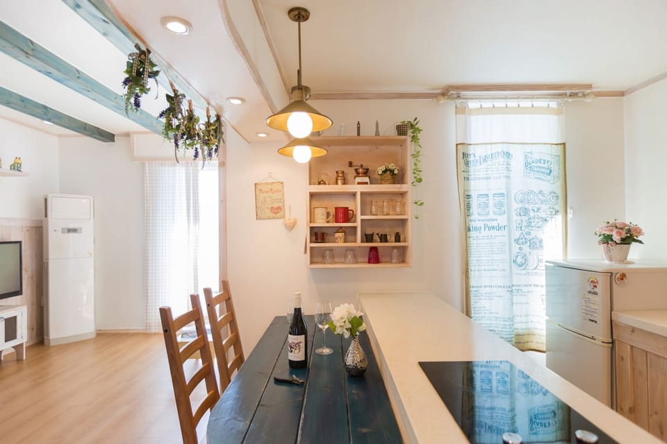 Standard Double Room, Sea View | Private kitchen | Full-size fridge, microwave, stovetop, electric kettle