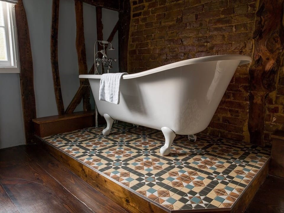 Standard Double Room, Ensuite, Garden View | Bathroom