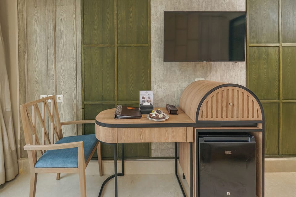 Superior Double or Twin Room | 1 bedroom, premium bedding, in-room safe, individually decorated