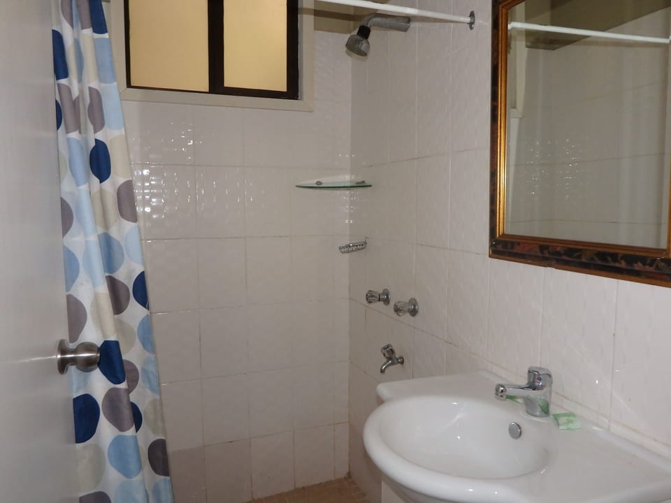 Superior Double Room | Bathroom | Towels