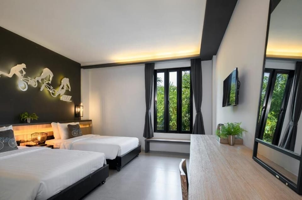 Superior Twin Room | Egyptian cotton sheets, premium bedding, in-room safe