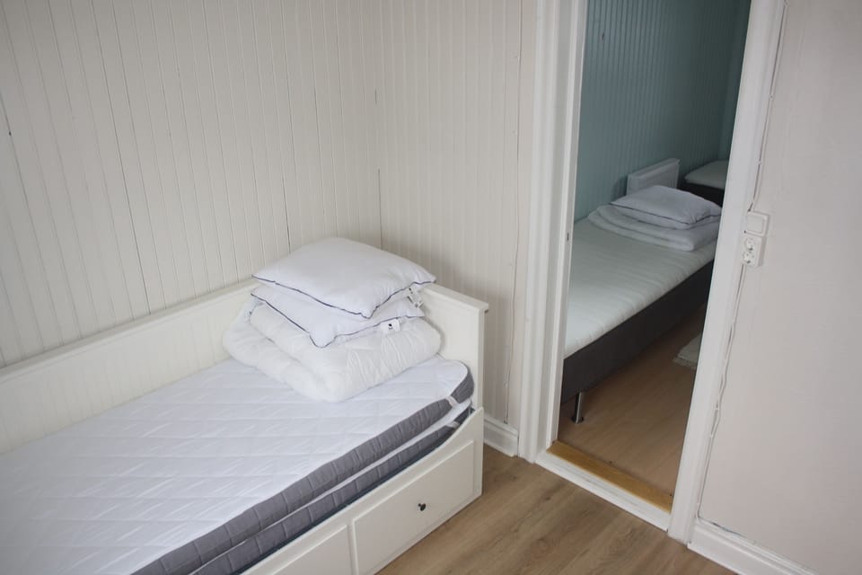 Economy Double Room, Shared Bathroom | WiFi (free)
