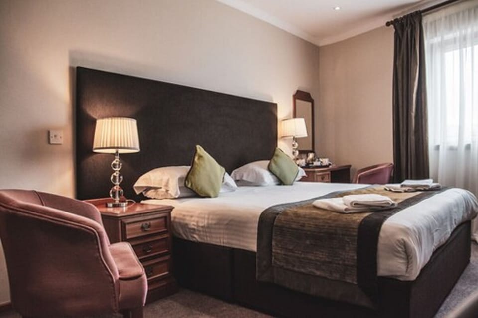 Desk, iron/ironing board, free WiFi, bed sheets