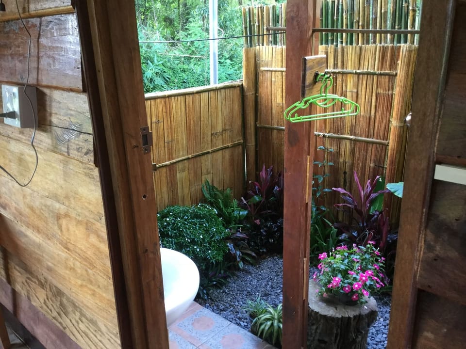 Mountain & Paddy Field Villa | Bathroom shower