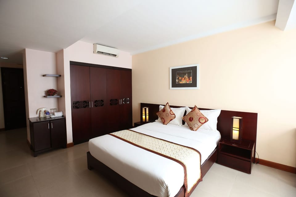 Minibar, desk, blackout drapes, free WiFi