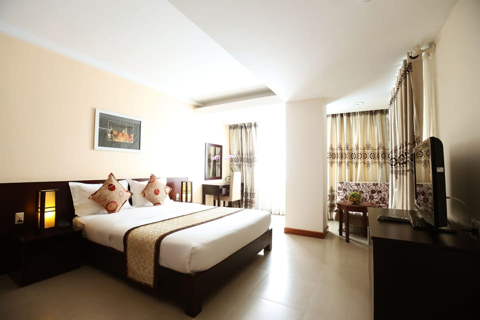 Minibar, desk, blackout drapes, free WiFi