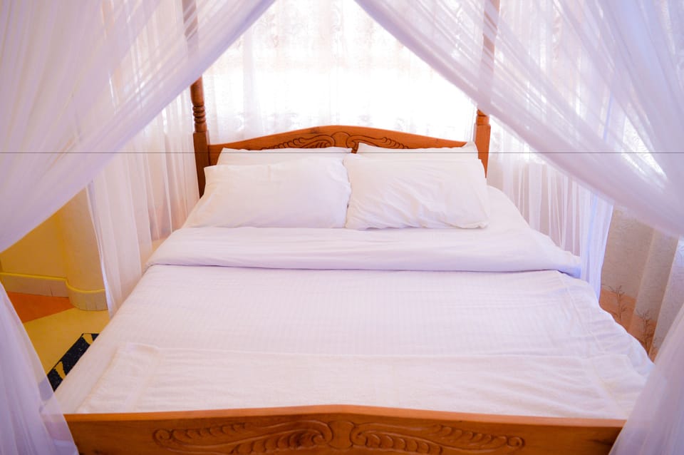 Standard Double Room | In-room safe, desk, free WiFi, bed sheets