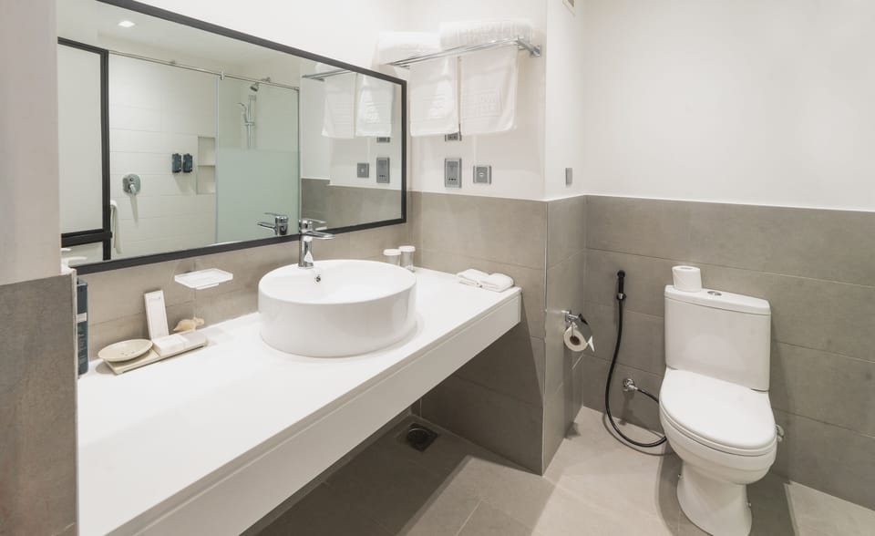 Free toiletries, bathrobes, slippers, bidet