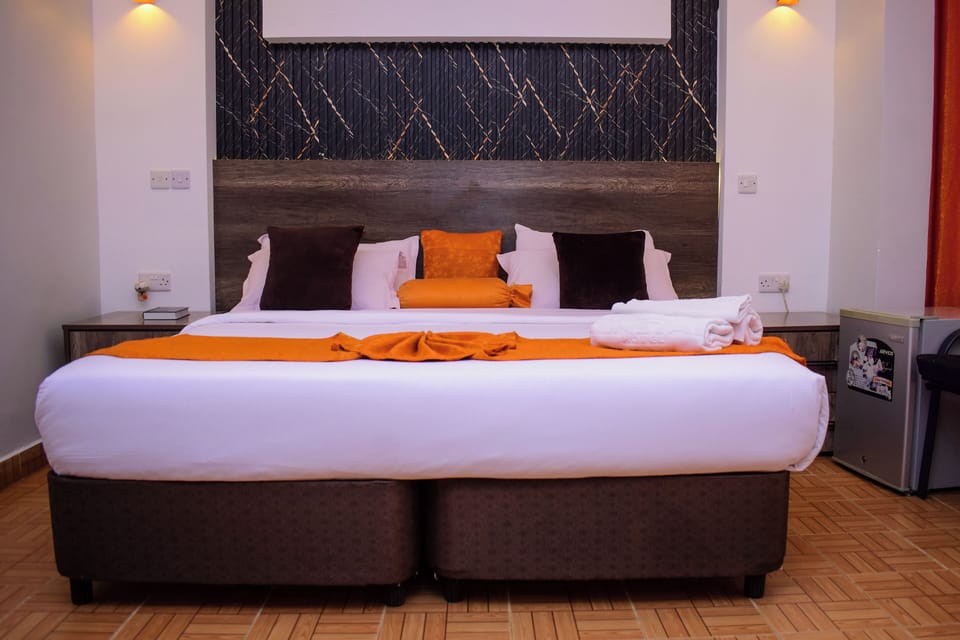 Deluxe Double Room | Minibar, desk, soundproofing, free WiFi