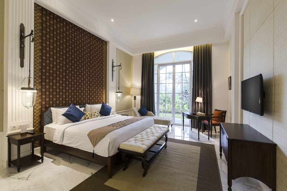 Premier Room | Premium bedding, minibar, in-room safe, desk