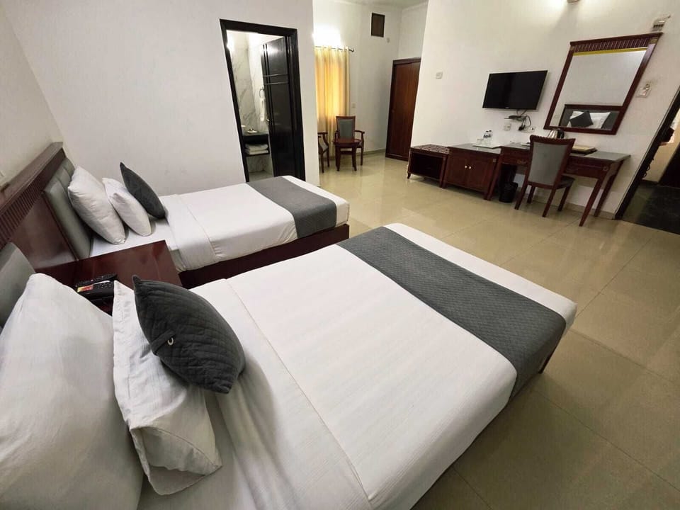 EXECUTIVE ROOM | Premium bedding, in-room safe, desk, free WiFi