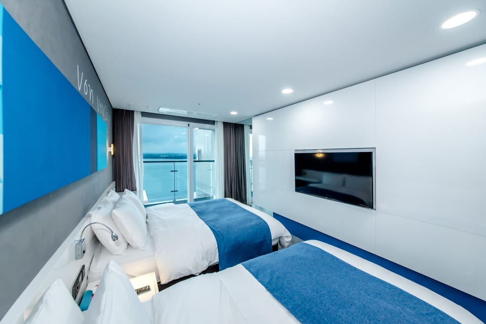 Shared Dormitory, Ocean View (4 persons) | Down comforters, soundproofing, free WiFi, bed sheets