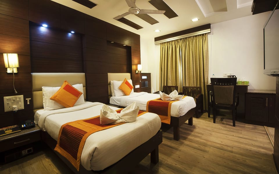 Premium bedding, in-room safe, desk, rollaway beds