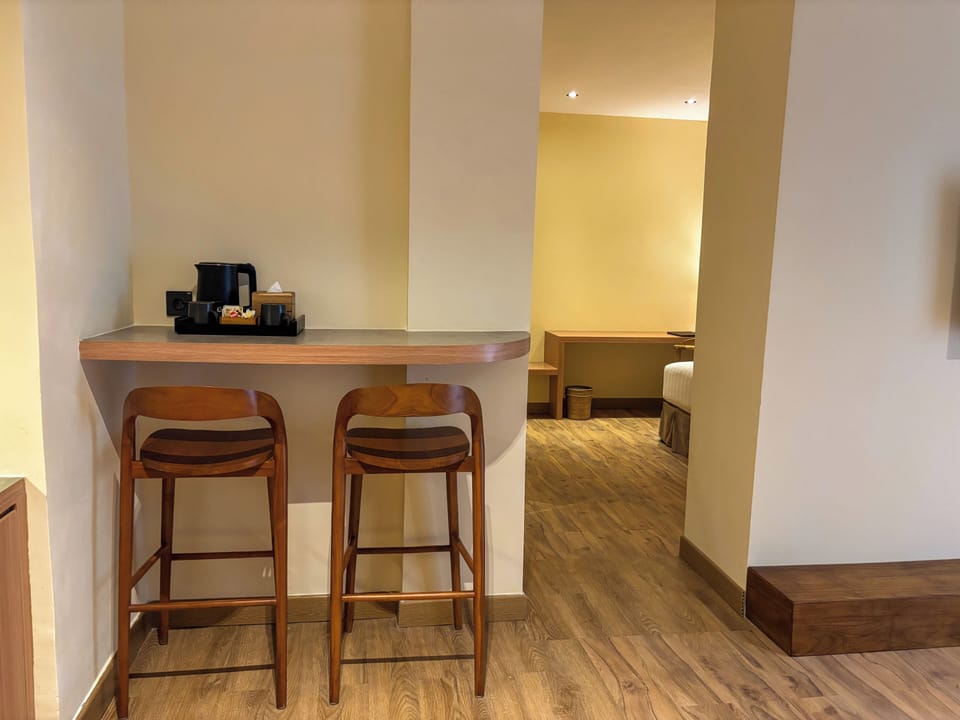 Suite, 1 Bedroom, Balcony | Premium bedding, minibar, desk, laptop workspace