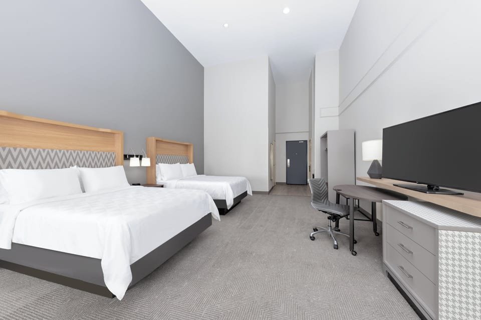 Suite, 1 King Bed, Accessible (Communication, Accessible Tub) | Down comforters, desk, laptop workspace, blackout drapes