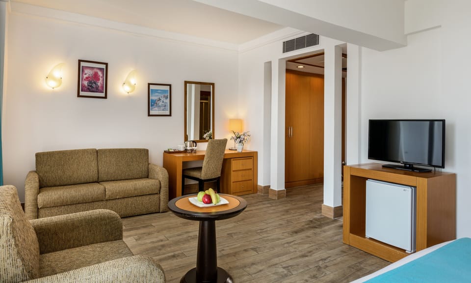 Superior Room, Sea View | Room amenity