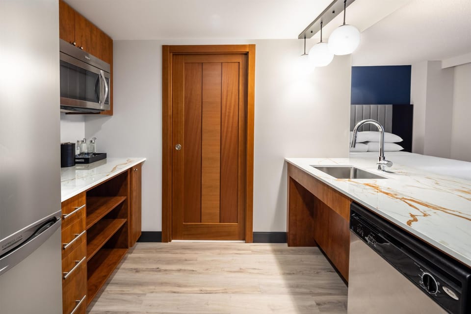 Studio, 1 Queen Bed, Accessible | Private kitchen | Coffee/tea maker, full-size fridge, microwave, dishwasher