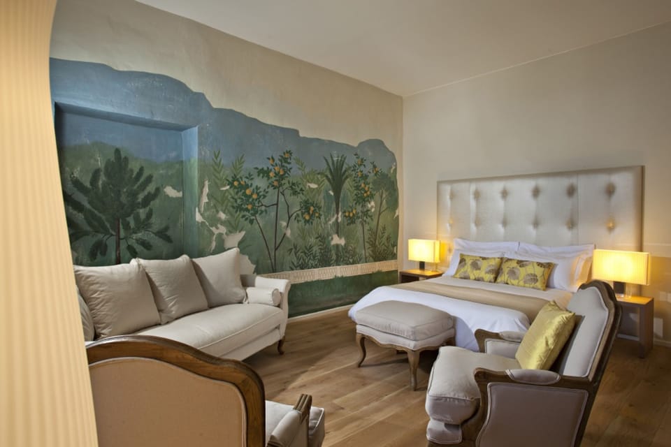 Junior Suite | Premium bedding, free minibar, in-room safe, individually decorated