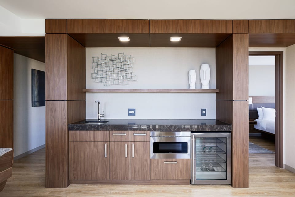 Suite, 1 Bedroom, City View | Private kitchen | Coffee/tea maker