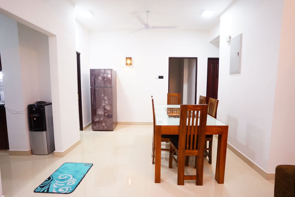 Luxury Apartment, 4 Bedrooms | Living area