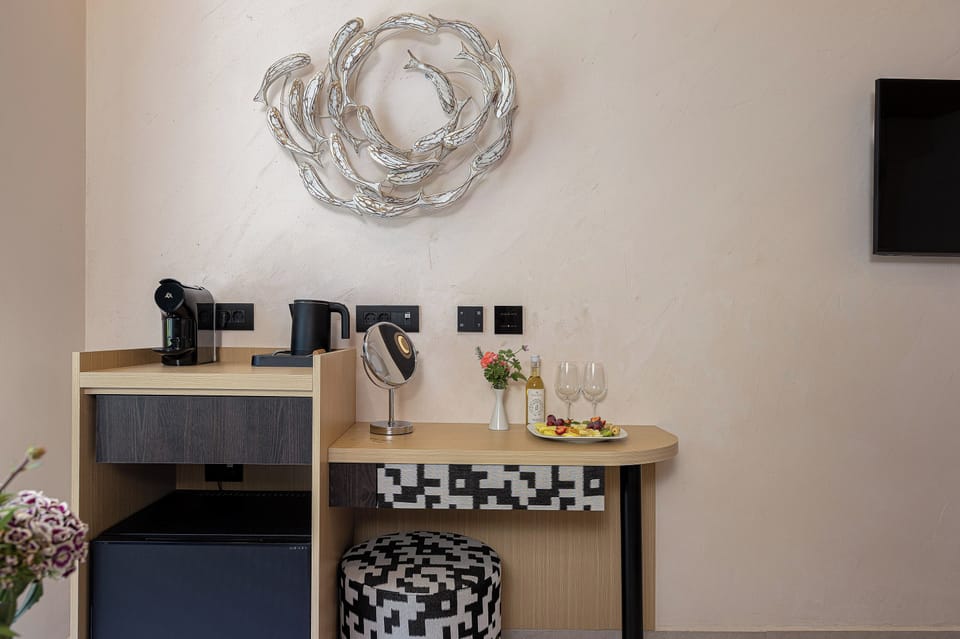Superior Room | Living area | LCD TV