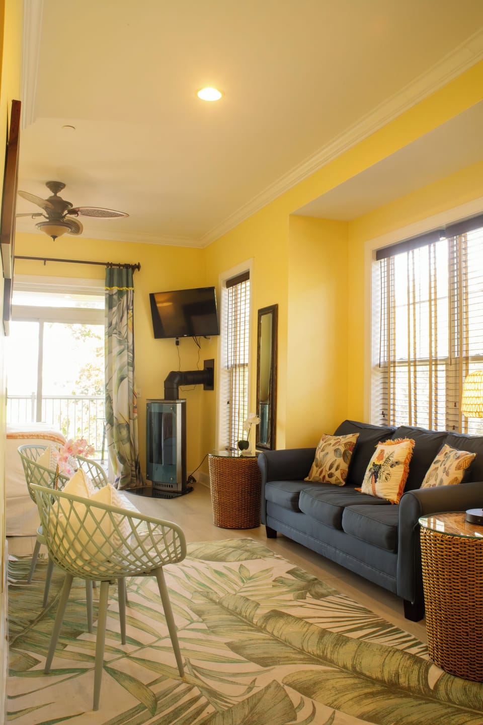 Room | Desk, iron/ironing board, WiFi (free), individually decorated