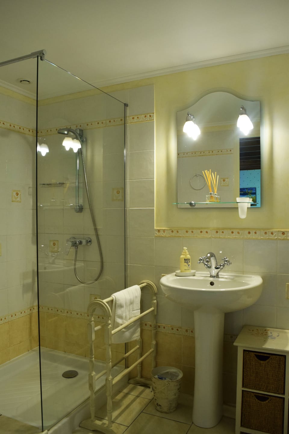 Double Room, Private Bathroom, Garden View | Bathroom