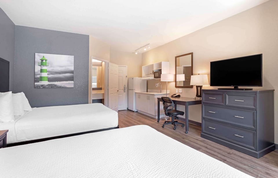 In-room safe, desk, laptop workspace, iron/ironing board