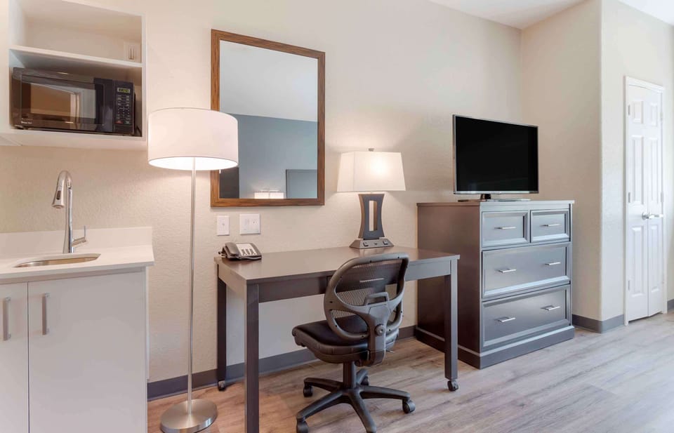 In-room safe, desk, laptop workspace, iron/ironing board