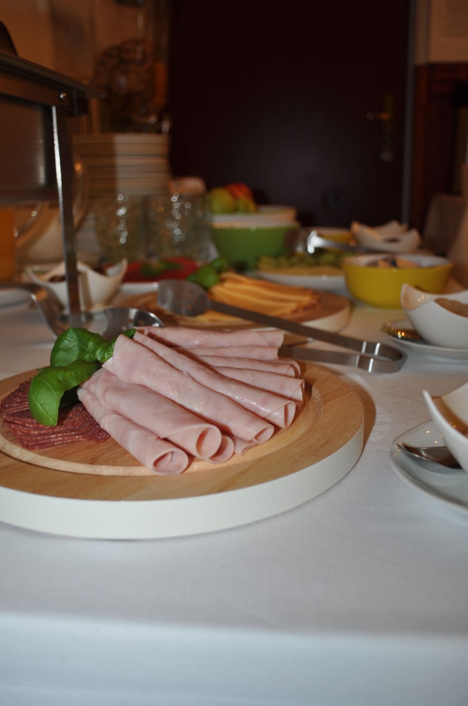 Daily buffet breakfast for a fee