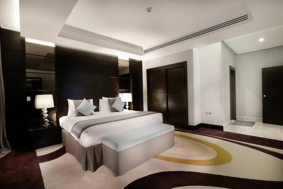 Minibar, in-room safe, blackout drapes, soundproofing